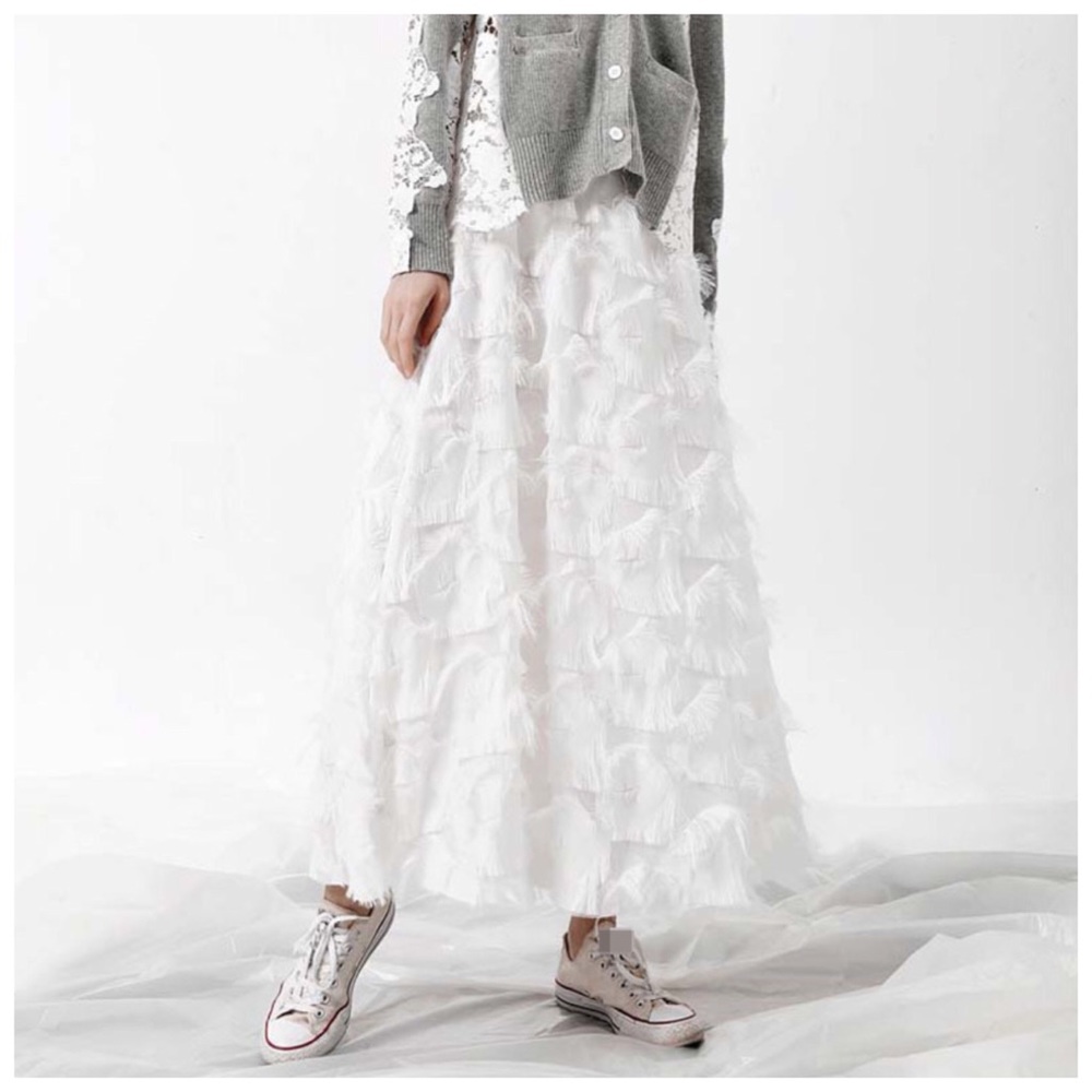 Black & White Eyelash Feathered Skirt - Picture 3 of 8